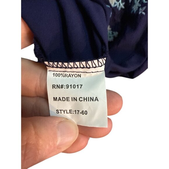 Solitaire Top Tunic Women M Blue Floral Boho Relaxed Embroidered Button NWT - Picture 6 of 8